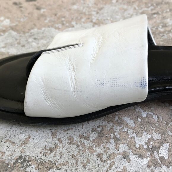 Tod’s Sandals  - Picture 4 of 5